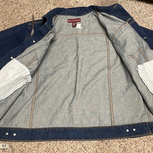 New Jean jacket - Picture 6 of 7